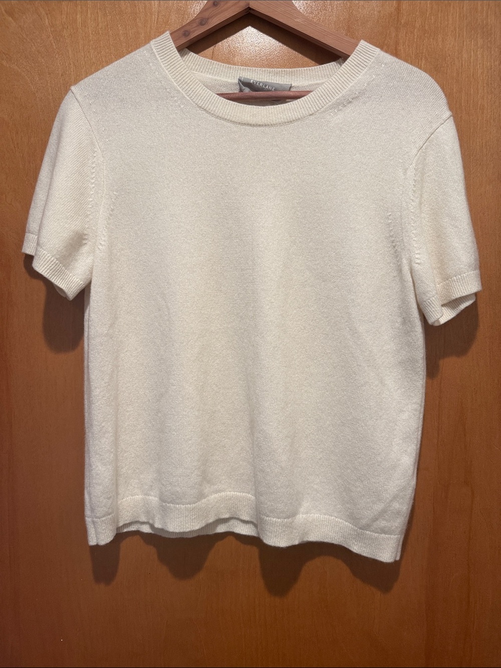 Everlane Cream Cashmere Tee. Size L